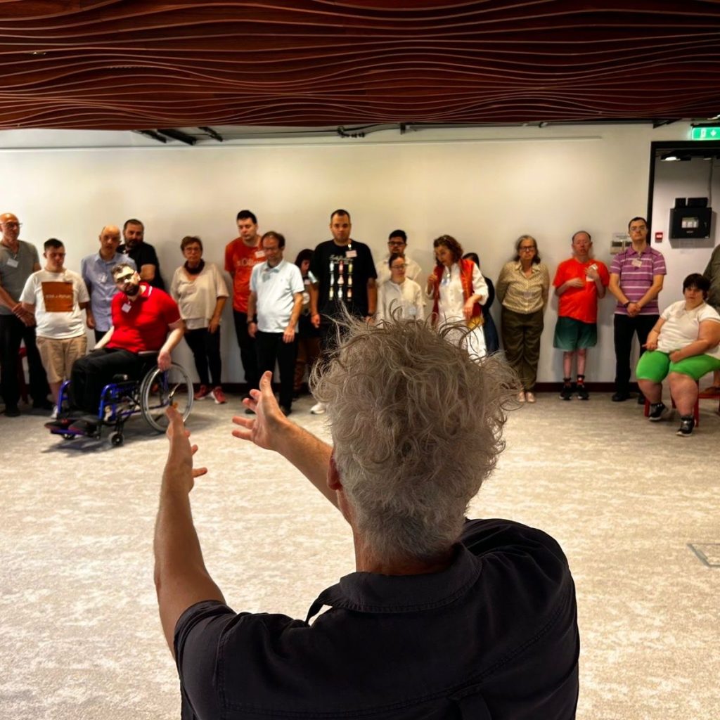 Εργαστήριο με την ομάδα Back to Back Theatre στην Πρεσβεία της Αυστραλίας Εν δυνάμει